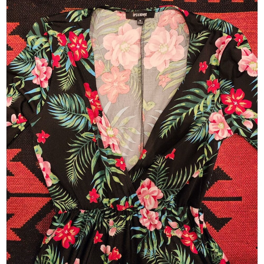 Ups and Downs Women's Floral Dress V-Neck Black Pink,Red, Green Flowers - Sz M - Picture 7 of 16